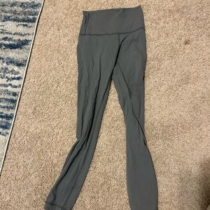 Lulu size 2 leggings
